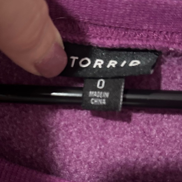 Torrid Sweatshirt, longer length, size 0 - Picture 3 of 3